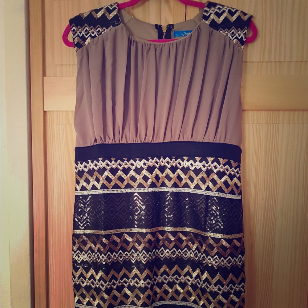 Short dress